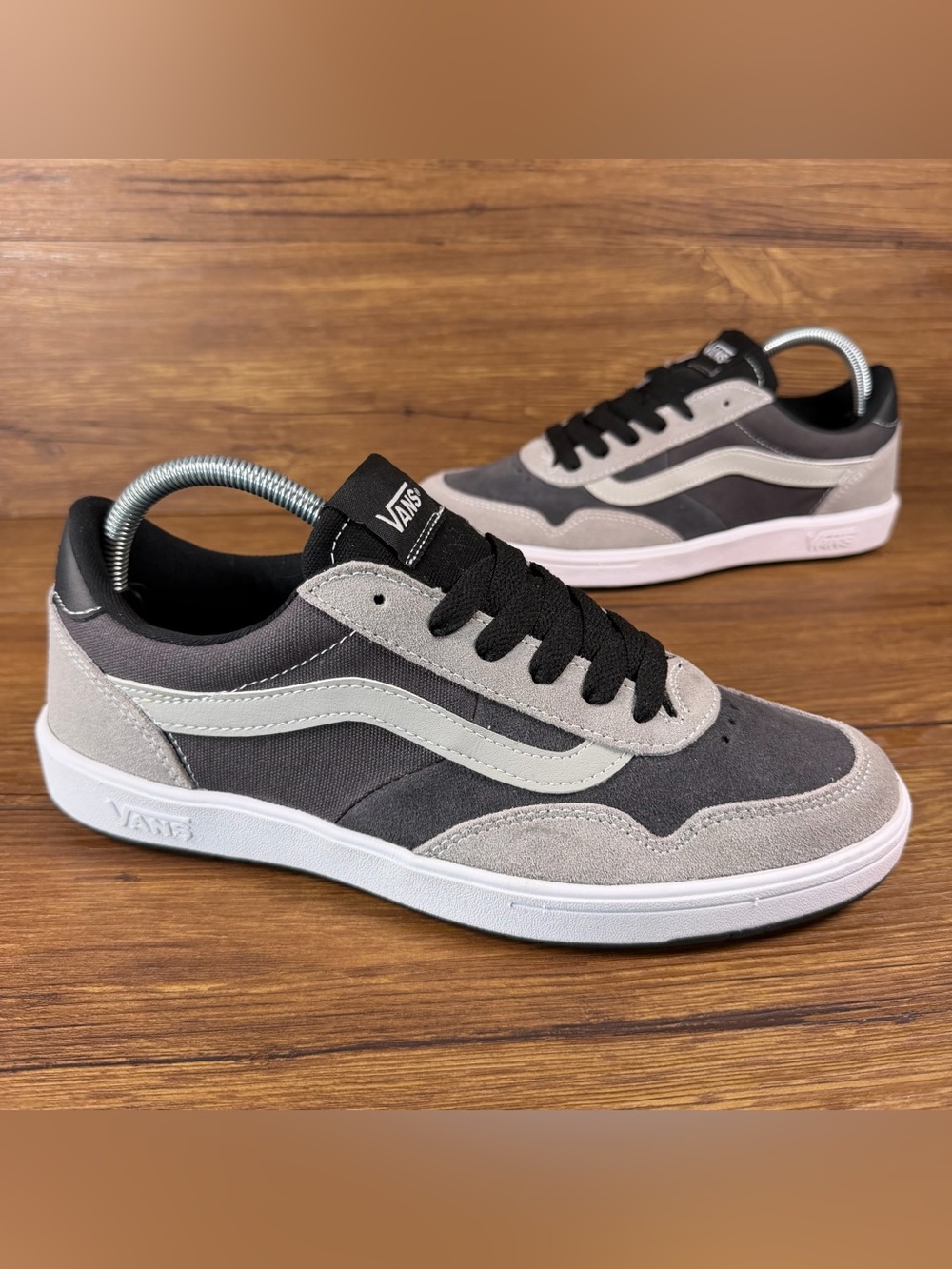 VANS Cruze Too CC Suede Shoes Size 10 Women’s Sneakers
